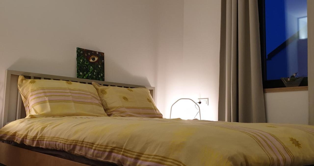Genius Guest Unique Banovci Apartment Luaran gambar